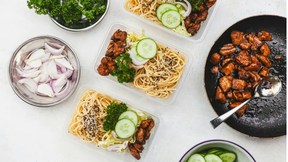 Focuses on vegetarian/vegan and Indian-inspired flavours. It emphasizes fresh ingredients like sweet potato, lentils, and cilantro.