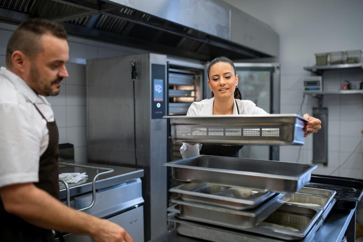 How shared kitchens help reduce overhead costs for food businesses